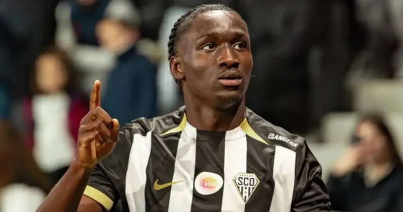 Sidiki Cherif, Fenerbahçe için bu gece İstanbul a geliyor