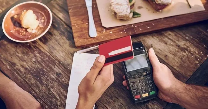 Servis ücreti kalktı: Yüzde tartışması başladı! Adisyonunuzu kontrol edin!