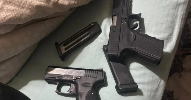 Polis pizzacı kılığına girdi, Baron abla lakaplı torbacı kadını yakaladı Baron abla lakaplı kadın, motokurye taktiğiyle yapılan baskında yakalandı Bursa Haberleri