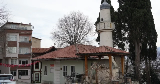 Yumurta parasıyla yapılan 395 yıllık cami restorasyona alındı Depremlerin yıkamadığı Yumurtacı Cami Kocaeli Haberleri