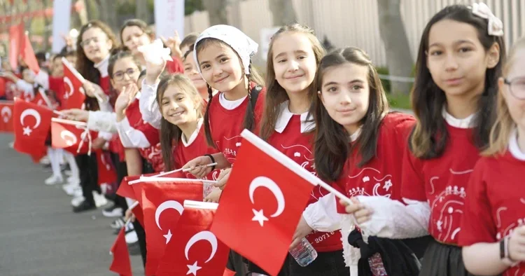 İkinci dönem başlıyor... Dersimiz ‘bayrak sevgisi’