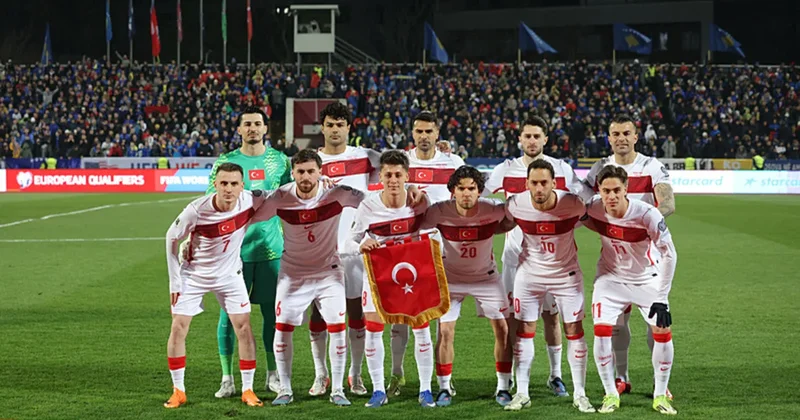 CANLI A Milli Takım, Dünya Kupası bileti için sahada! Kosova Türkiye maçında ilk yarı oynanıyor...