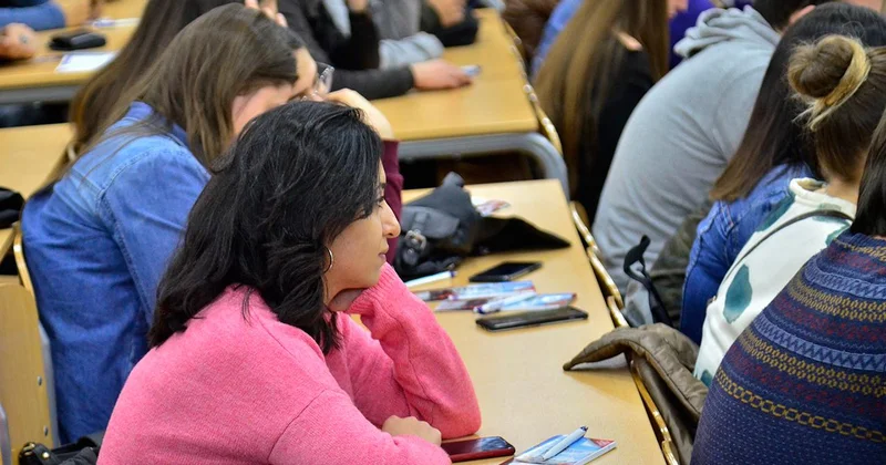 Yükseköğrenimi yarıda kesilen öğrencilere okula dönüş yolu açılıyor