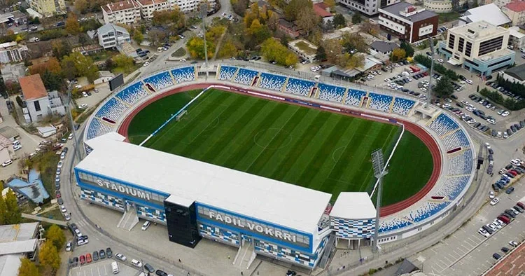 13 bin 900 kişilik statta tribünde 700 Türk olacak!