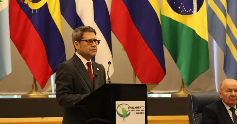 Milletvekili Ali Şahin Panama City’deki Amerika ve Karayipler Parlamentosu’nda İspanyolca konuştu! “Kötülerin değil iyilerin hüküm süreceği…”