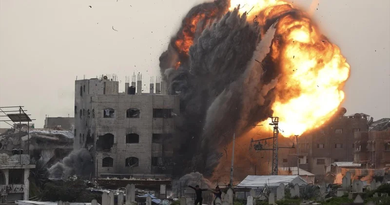 Soykırımcı İsrail in Filistinli esirleri hedef alan idam yasasına tepkiler yükseldi