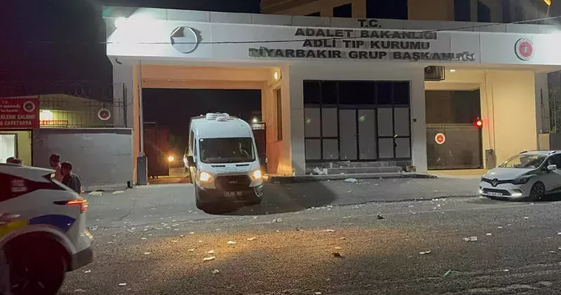 Eşini öldürüp akrabasını yaralayan şüpheli, tutuklandı