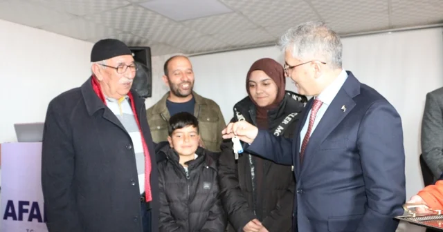 Karlıova da depremzedeler için yapılan 230 konut, kurayla sahiplerini buldu Bingöl Haberleri