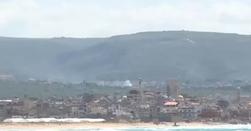 İsrail den Lübnan a yeni saldırı! Sur dan dumanlar yükseldi