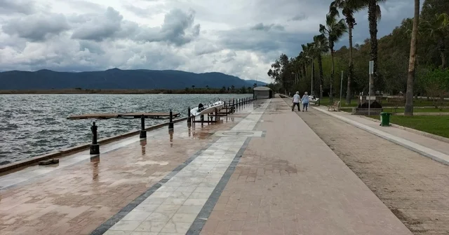 Sakin Şehir Köyceğiz, eski günlerini arattı Muğla Haberleri