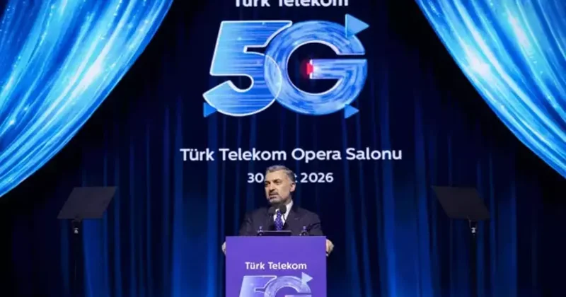 Türk Telekom’dan AKM’de 5G ile gövde gösterisi: Sefo, 5G ile Müslüm Gürses le düet yaptı