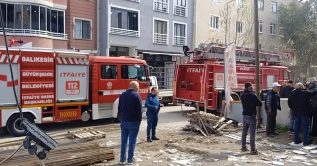 Balıkesir de bir binanın bodrum katında çıkan yangında 1 kişi yaralandı Balıkesir Haberleri