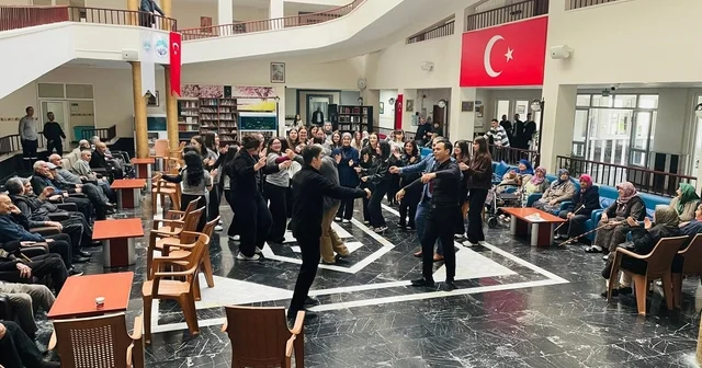 Ulu Çınarlar a anlamlı bayram ziyareti Kayseri Haberleri