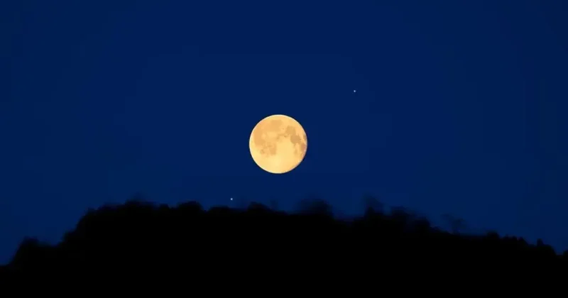 Bu gece Mavi Ay görülecek! 2053 e kadar tekrarlanmayacak