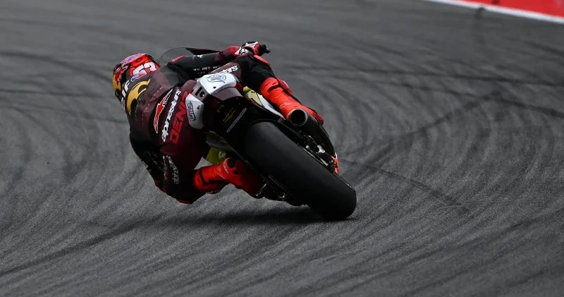 Milli motosikletçi Deniz Öncü İtalya daki Moto2 Dünya Şampiyonası nda 10. oldu Spor Haberleri
