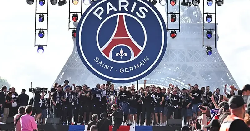 PSG, UEFA Şampiyonlar Ligi zaferini taraftarlarıyla coşkuyla kutladı Fanatik Spor Haberleri Video