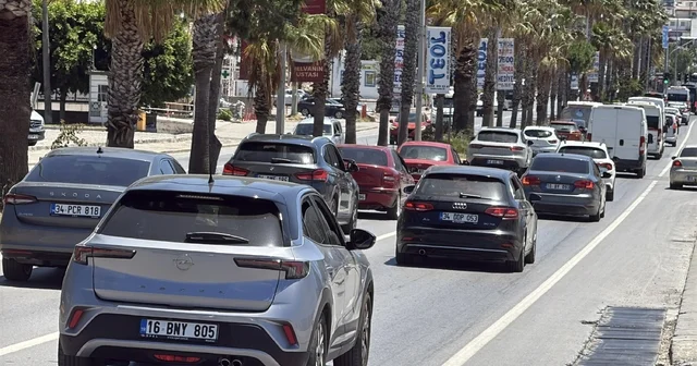 Bodrum da son 36 saatte 25 binden fazla araç çıkış yaptı Muğla Haberleri