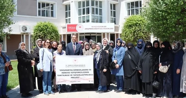 Erzurumlu kadın çiftçilerden Erzincan a çıkarma Erzurum Haberleri