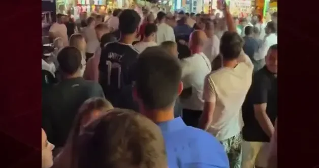 Şampiyonlar Ligi finali sonrası Fethiye de taraftarlar birbirine girdi
