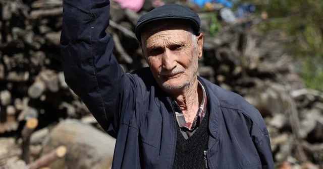 94 yaşındaki Salih Amca gençlere taş çıkarıyor Aydın Haberleri