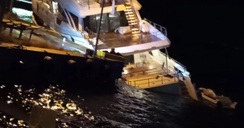Sinop ta lüks yat su alarak yan yattı: 6 mürettebat kurtarıldı