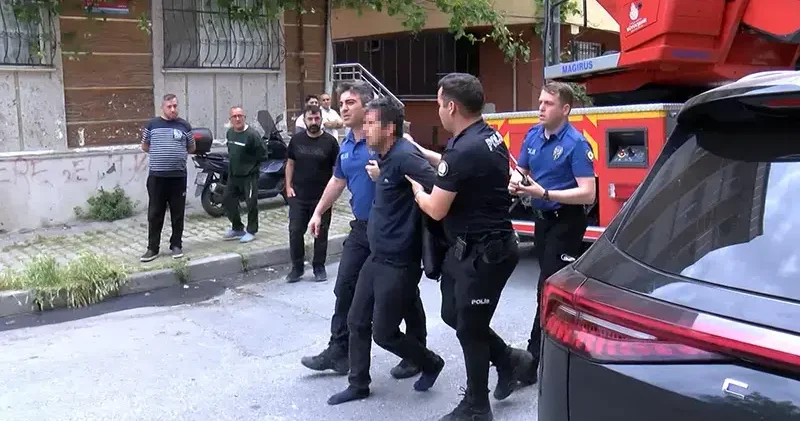 Sultangazi’de annesini rehin alan şüpheli ağabeyinin ihbarıyla yakalandı