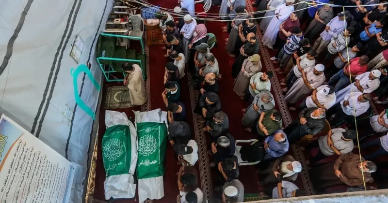 Gazze de kurban katliamı: 33 şehit