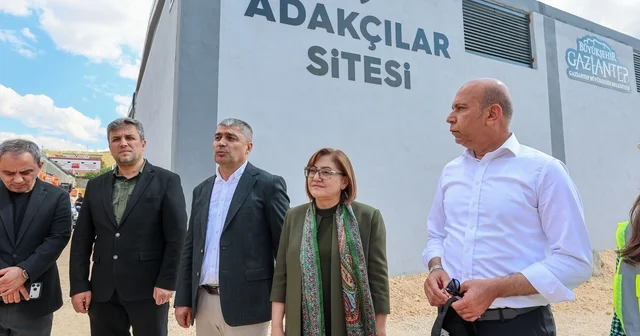 Başkan Şahin, Gazi Konut tarafından yapılan yeni Adakçılar Sitesi ni inceledi Gaziantep Haberleri