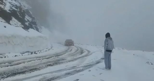 Macahel Geçidi, mayıs karı ile beyaza büründü Artvin Haberleri