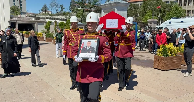 “Ne mutlu bana, şehit babası oldum”