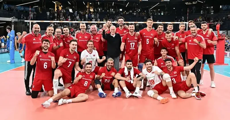 Filenin Efeleri, İtalya yı set vermeden devirdi Voleybol Haberleri Spor