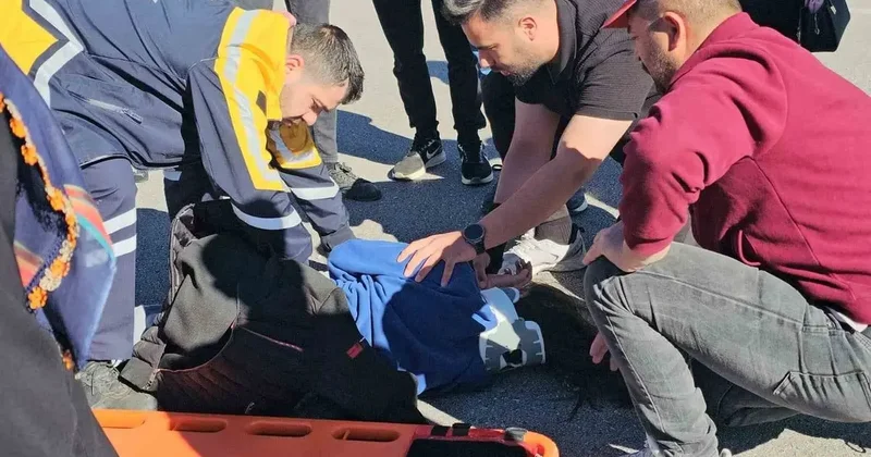 Adilcevaz’da bayram ziyaretinde dönenlerin içerisinde bulunduğu araç kaza yaptı: 3 yaralı