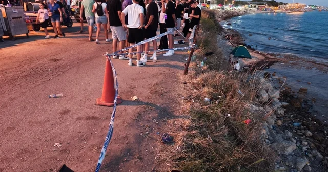 Dayandıkları demir bariyerin kopması sonucu sahildeki kayalıklara düşen 2 kişi yaralandı Edirne Haberleri Habertürk Yerel Haberler