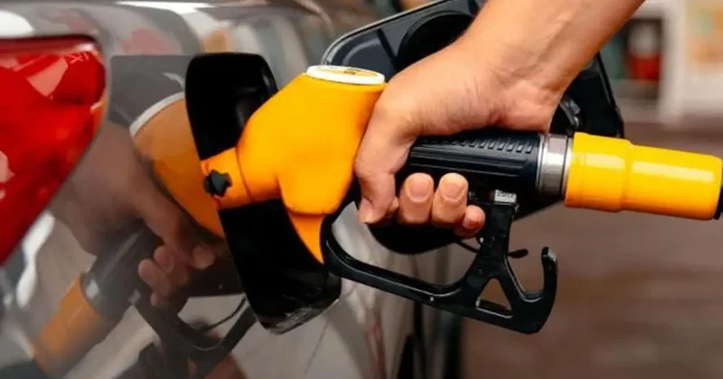 Motorine zam geldi! İşte güncel akaryakıt fiyatları...