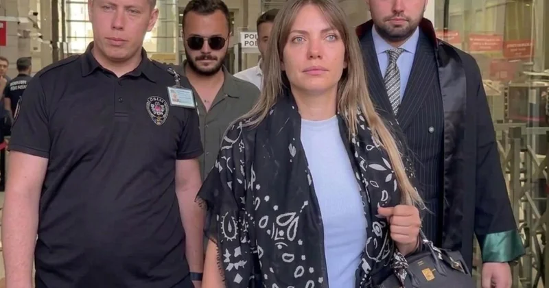 Eda Ece gözyaşları içinde özür diledi: Haddimi aştım