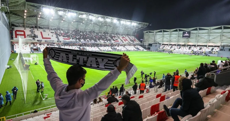 Türk futbolunun köklü kulübü büyük krizde! Yeni sezon hazırlıklarına bile başlayamadı Sözcü Gazetesi