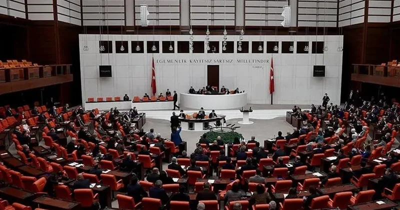 İki parti birleşiyor: Görüşmeler çok güzel... Sözcü Gazetesi