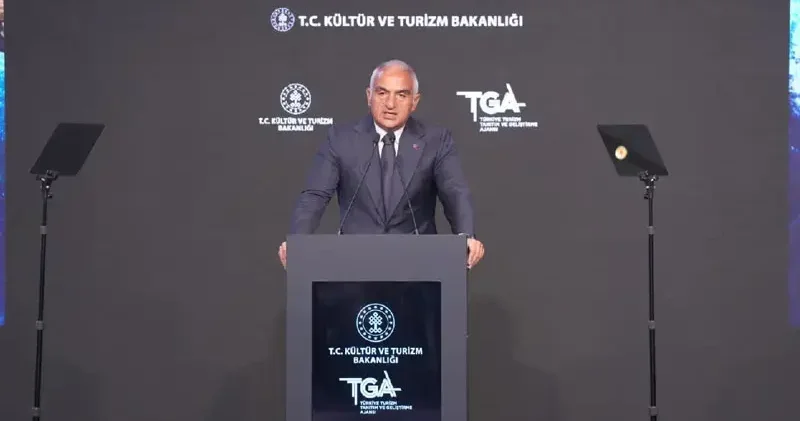 Bakan Ersoy: Turizm geliri ilk 6 ayda 25 milyar 746 milyon dolar oldu