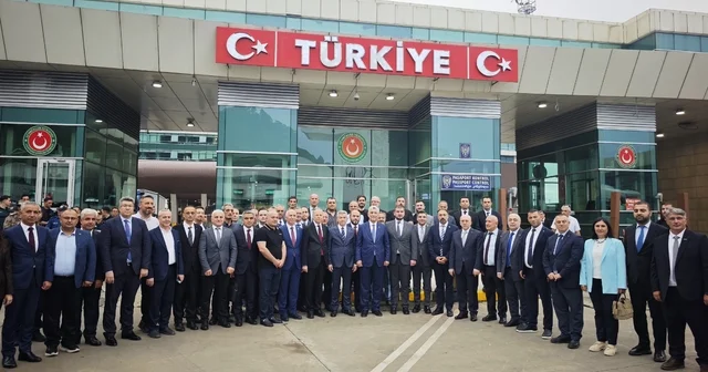 Bakan Bolat: Sarp Gümrük Kapısı ndan geçişler her geçen gün artmakta (2) Artvin Haberleri Habertürk Yerel Haberler