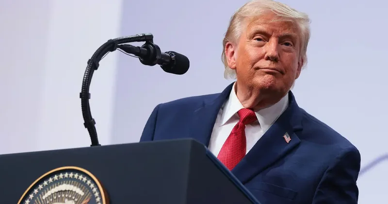Trump, göçmen kamyon şoförlerinin yerine gazilerin istihdamını kolaylaştıran düzenlemeyi duyurdu