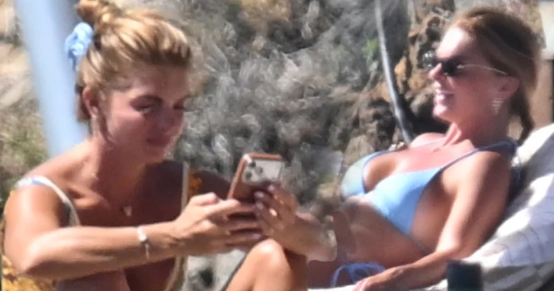 Pelin Karahan ın tatili devam ediyor