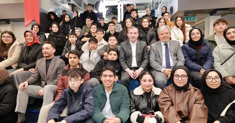 Üniversiteli gençlere müjde! Lisans ve önlisans kazananlara başarı ödülü