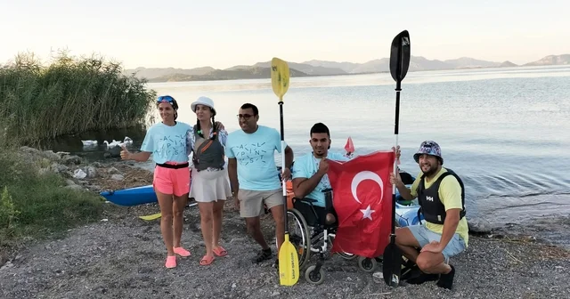Köyceğiz Gölü nde 30 Ağustos ve Dünya Barış Günü nde İki Devlet Bir Can mesajı Muğla Haberleri Habertürk Yerel Haberler