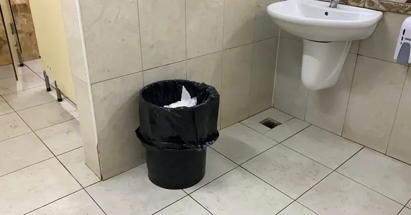 Mersin de çöpe atılmış sağ bebek bulundu