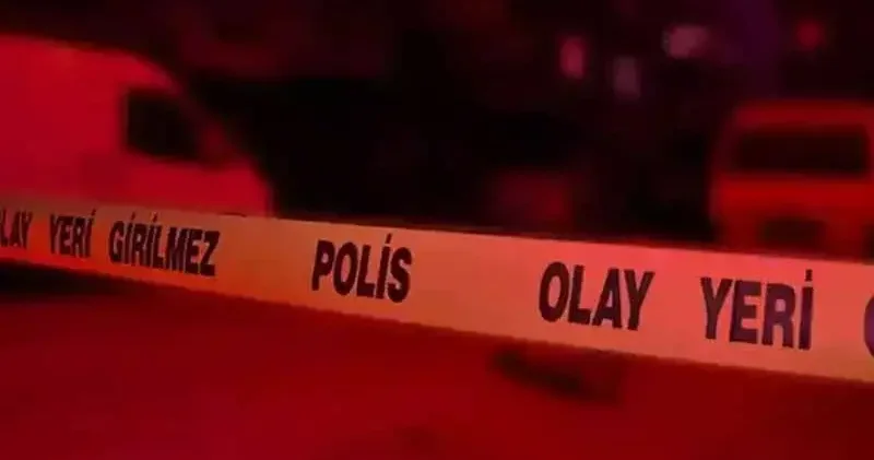 Eşinin kullandığı otomobilin altında kalan kadın öldü
