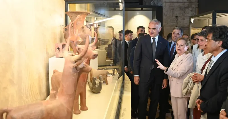 2 milyonu aşkın kişi ziyaret etti! Troya nın hikayesine Roma da büyük ilgi