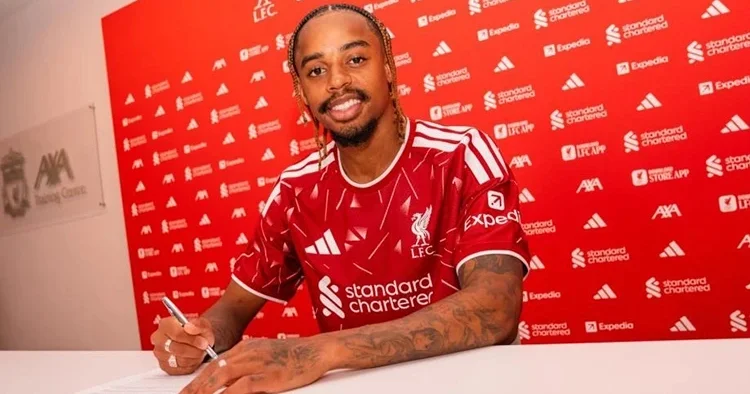 Liverpool tarihi transferini duyurdu!