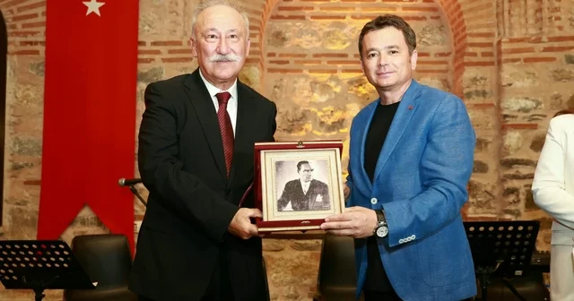 Usta oyuncu Altan Erkekli Osmangazi de Bir Memleket Hikayesi anlattı Osmangazi de büyük zaferin ruhu gururla yaşandı Bursa Haberleri Habertürk Yerel Haberler