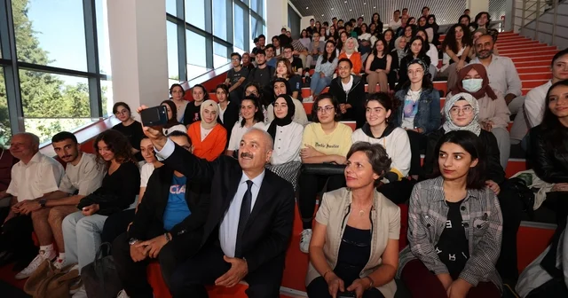 Gebze de üniversiteyi ilk kez kazananlara 12 bin TL destek Kocaeli Haberleri Habertürk Yerel Haberler