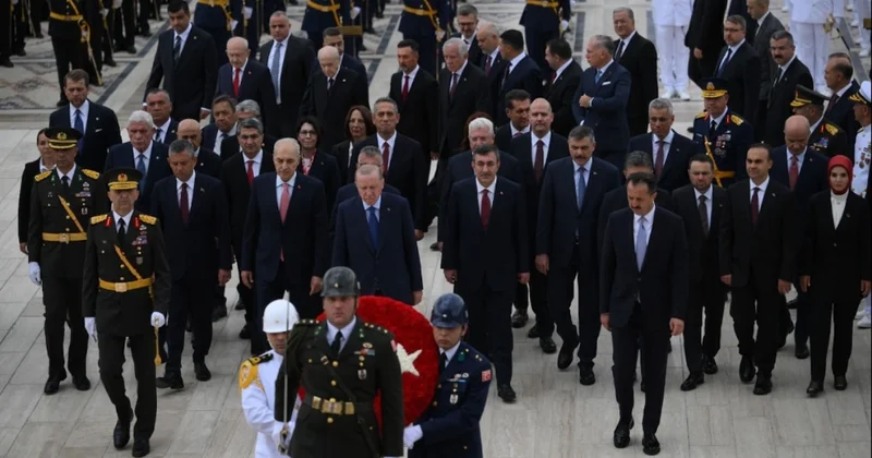 Anıtkabir de yok, Saray da var Sözcü Gazetesi